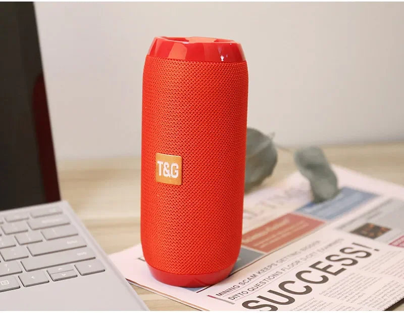 Coluna Bluetooth Portátil Subwoofer — À Prova de Água, Rádio FM e Suporte Cartão TF