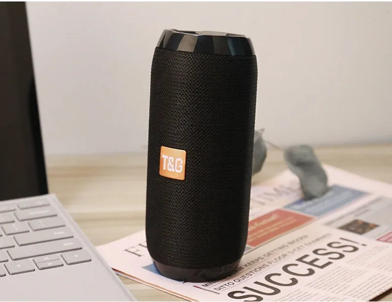 Coluna Bluetooth Portátil Subwoofer — À Prova de Água, Rádio FM e Suporte Cartão TF